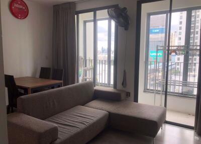 2 bed Condo in Ideo Mobi Sukhumvit Bangchak Sub District C019837