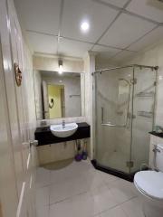 2 bed Condo in Supalai Premier @ Asoke Bangkapi Sub District C019825