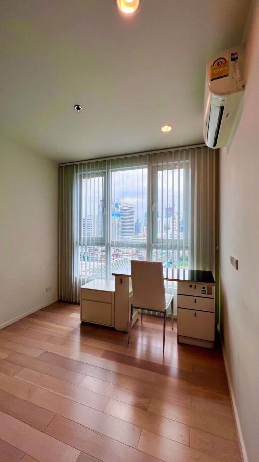 2 bed Condo in 15 Sukhumvit Residences Khlong Toei Nuea Sub District C019824