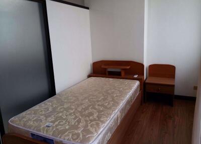 2 bed Condo in Supalai Place Condominium Khlong Tan Nuea Sub District C019808