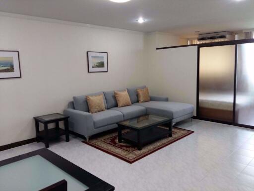 2 bed Condo in Supalai Place Condominium Khlong Tan Nuea Sub District C019808