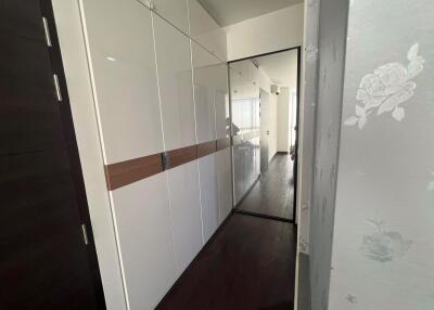 2 bed Condo in Ideo Q Phayathai Thungphayathai Sub District C019804