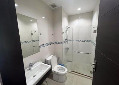 2 bed Condo in Ideo Q Phayathai Thungphayathai Sub District C019804