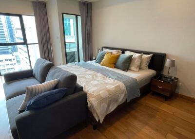 Studio bed Condo in Sathorn Gardens Thungmahamek Sub District C019803