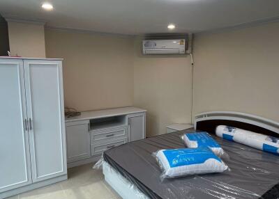 2 bed Condo in The Prime Suites Khlongtoei Sub District C019794