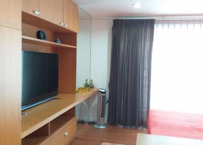 1 bed Condo in Grand Park View Khlong Toei Nuea Sub District C019785