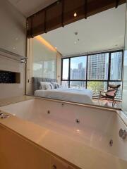 2 bed Condo in The Address Sukhumvit 28 Khlongtan Sub District C019771