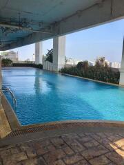 2 bed Condo in The Waterford Diamond Khlongtan Sub District C019767