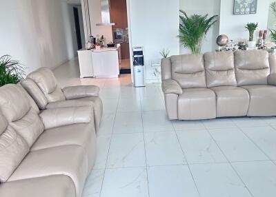 3 bed Duplex in 185 Rajadamri Lumphini Sub District D019765