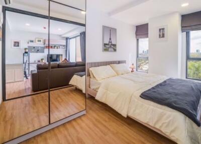 1 bed Condo in Notting Hill The Exclusive CharoenKrung Wat Phraya Krai Sub District C019761