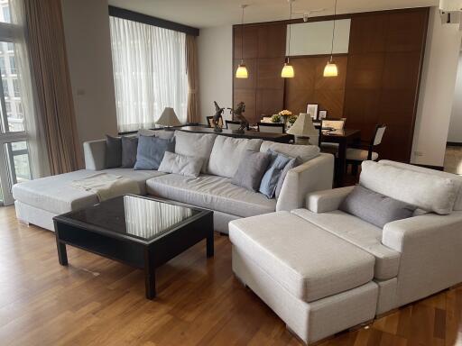 3 bed Condo in All Season Mansion Lumphini Sub District C019738