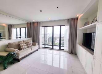 3 bed Condo in C Ekkamai Khlong Tan Nuea Sub District C019736