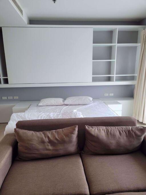 Studio bed Condo in Noble Remix Khlongtan Sub District C019718