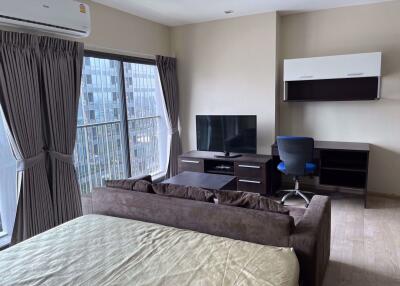 Studio bed Condo in Noble Remix Khlongtan Sub District C019716