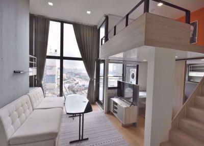 1 bed Duplex in Chewathai Residence Asoke Makkasan Sub District D019699