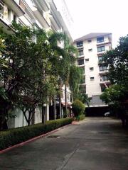 2 bed Condo in Baan Chan Khlong Tan Nuea Sub District C019659