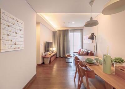 2 bed Condo in The Lumpini 24 Khlongtan Sub District C019647