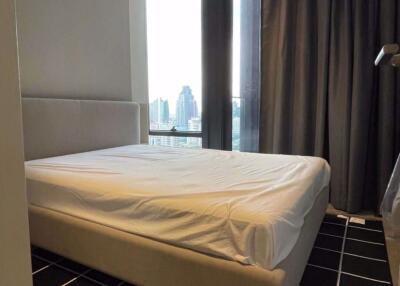 2 bed Condo in Ashton Silom Suriyawong Sub District C019633