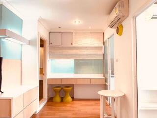 1 bed Condo in Lumpini Place Rama IX-Ratchada Samsennok Sub District C019632