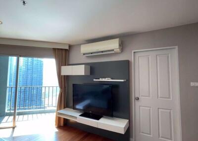 2 bed Condo in Belle Grand Rama 9 Huai Khwang Sub District C019631