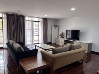 3 bed Condo in Baan Chan Khlong Tan Nuea Sub District C019629