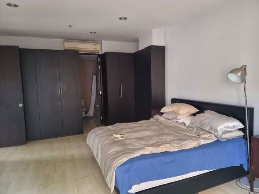 2 bed Condo in CitiSmart Sukhumvit 18 Khlongtoei Sub District C019623