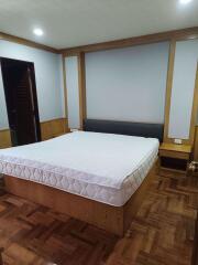 2 bed Condo in 49 Suite Khlong Tan Nuea Sub District C019614