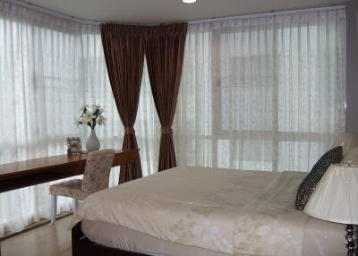 2 bed Condo in 59 Heritage Khlong Tan Nuea Sub District C019601