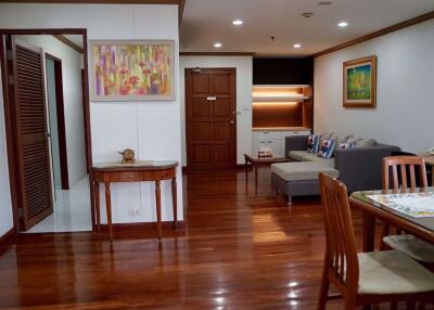 2 bed Condo in Baan Suanpetch Khlong Toei Nuea Sub District C019579