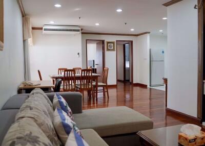 2 bed Condo in Baan Suanpetch Khlong Toei Nuea Sub District C019579