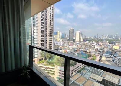 2 bed Condo in The Lumpini 24 Khlongtan Sub District C019564