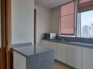 3 bed Condo in Millennium Residence Khlongtoei Sub District C019561