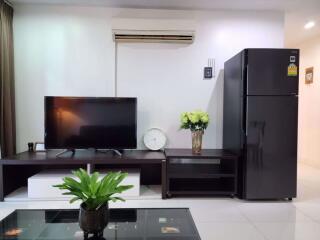 2 bed Condo in PG Rama IX Huai Khwang Sub District C019557