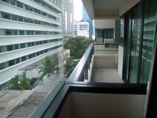 2 bed Condo in Sathorn Gardens Thungmahamek Sub District C019556