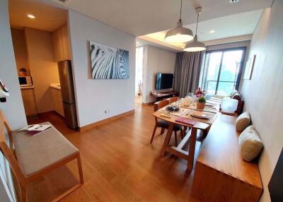 2 bed Condo in The Lumpini 24 Khlongtan Sub District C019551