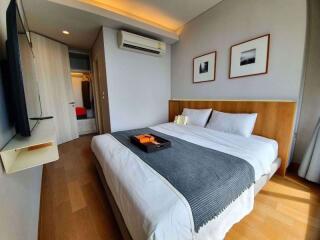 2 bed Condo in The Lumpini 24 Khlongtan Sub District C019551