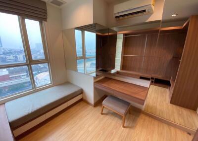 1 bed Condo in The Light House Khlong San District C019549