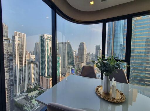 2 bed Condo in Ashton Asoke Khlong Toei Nuea Sub District C019546