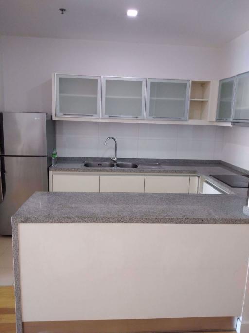 2 bed Condo in Millennium Residence Khlongtoei Sub District C019545