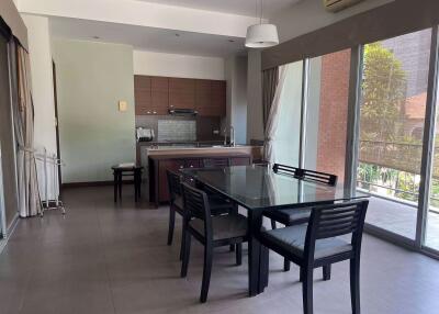 2 bed Condo in Baan Rom Yen Phrakhanongnuea Sub District C019540