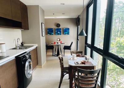 2 bed Condo in 59 Heritage Khlong Tan Nuea Sub District C019530