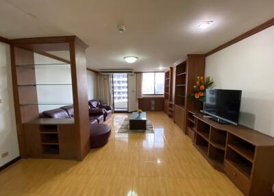 2 bed Condo in Supalai Place Condominium Khlong Tan Nuea Sub District C019496