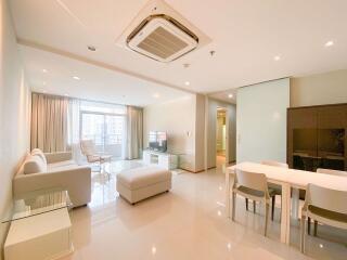 2 bed Condo in Grand Langsuan Lumphini Sub District C019492