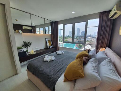 2 bed Condo in The Bangkok Sathorn-Taksin Khlong Ton Sai Sub District C019491