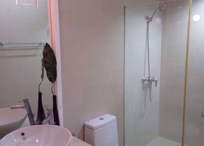 1 ห้องนอน, 1 ห้องน้ำ คอนโด ราคา ฿ 29,000/เดือน
