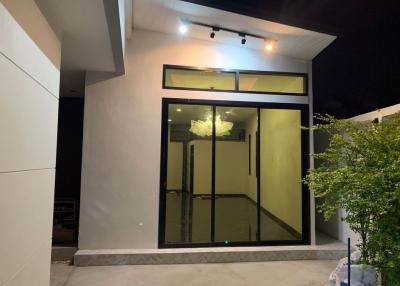 4 bed House Bangkhae District H019488