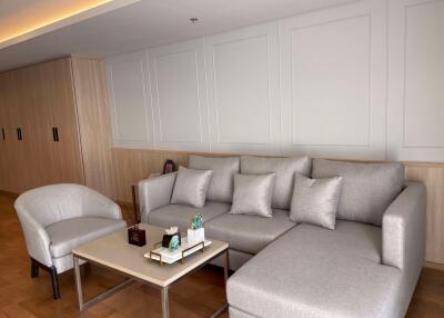 3 bed Condo in Piya Apartment Sukhumvit 15 Khlong Toei Nuea Sub District C019473