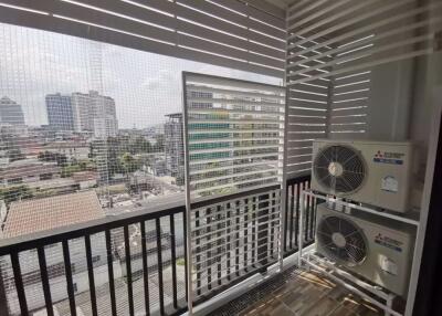 3 bed Condo in D 65 Phrakhanongnuea Sub District C019462