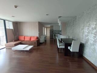 3 bed Condo in D 65 Phrakhanongnuea Sub District C019462