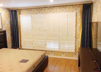 3 bed Condo in Lumpini Park Riverside Rama 3 Bangphongphang Sub District C019430